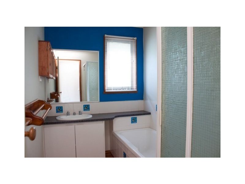 5 Kendari Court, Hampton Park VIC 3976