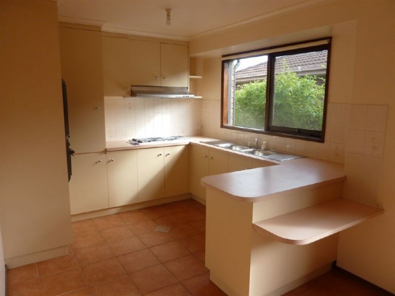 11 Sarah Place, Hampton Park VIC 3976