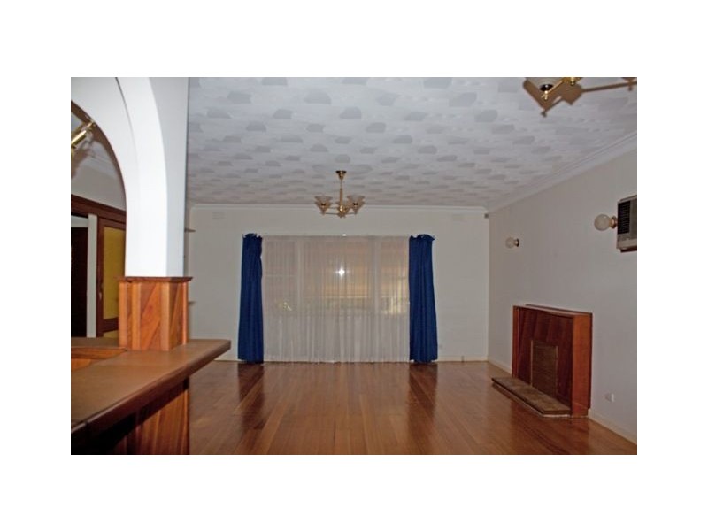 6 Lemon Grove, Bayswater VIC 3153