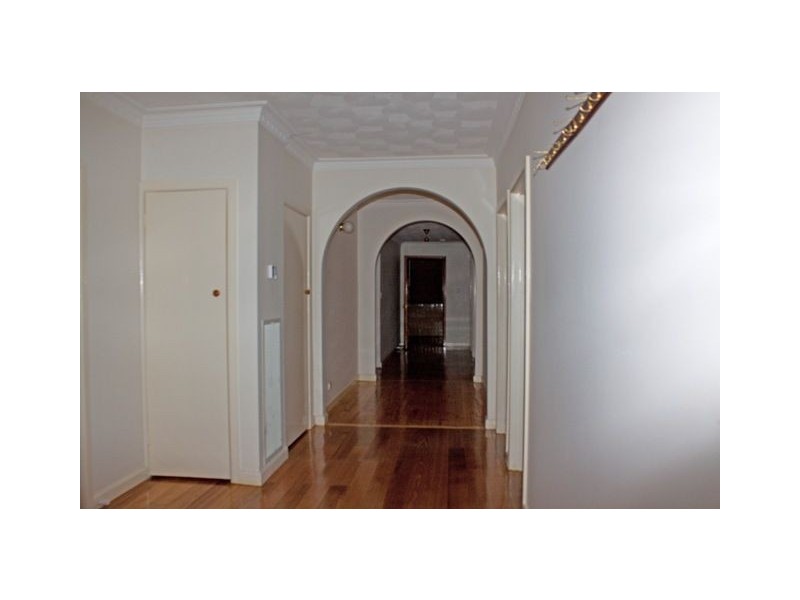 6 Lemon Grove, Bayswater VIC 3153