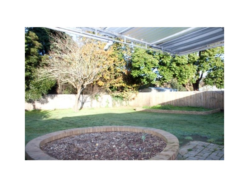 6 Lemon Grove, Bayswater VIC 3153