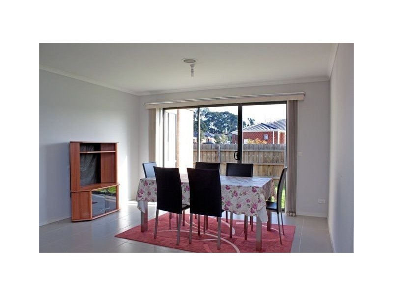 27 Domino Way, Hampton Park VIC 3976