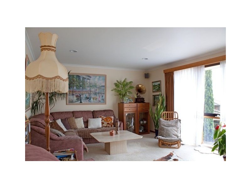 4 Caroline Place, Hampton Park VIC 3976