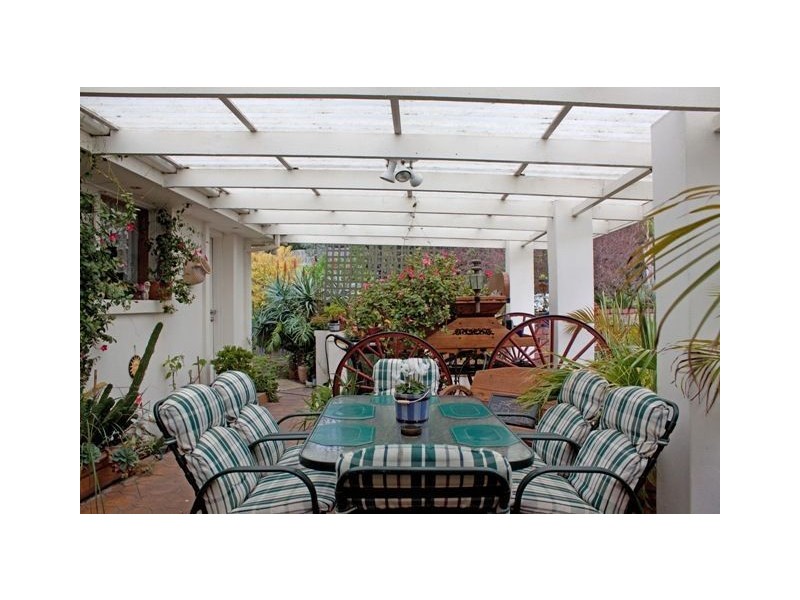 4 Caroline Place, Hampton Park VIC 3976