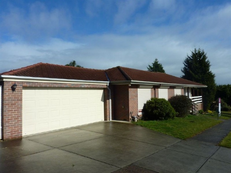 1 Eva Court, Hallam VIC 3803