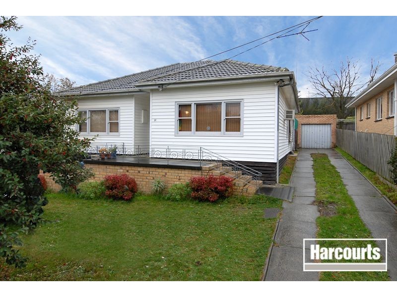 28 Barbara Avenue, Dandenong North VIC 3175