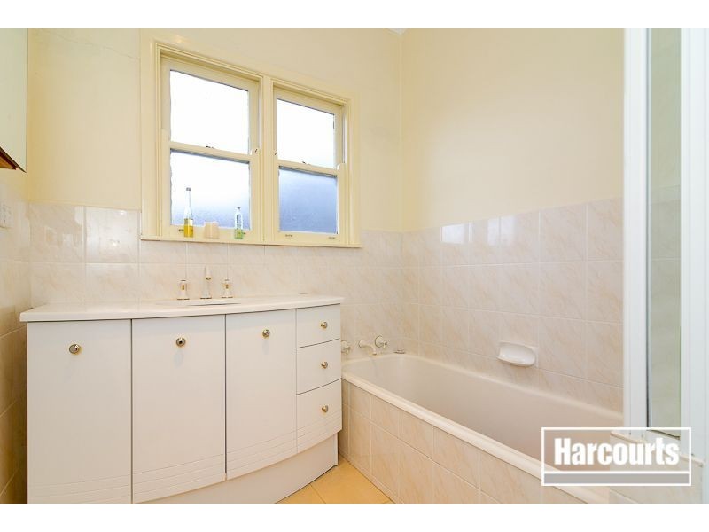 28 Barbara Avenue, Dandenong North VIC 3175