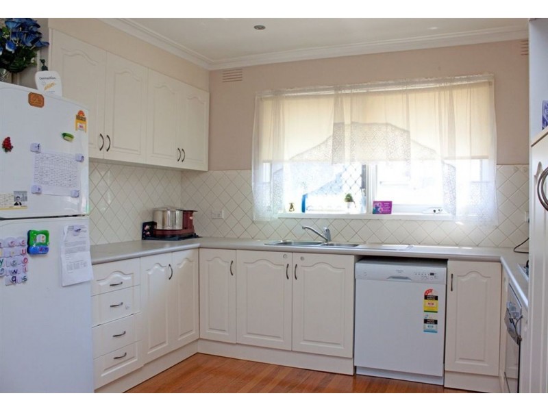 1/32 Victor Avenue, Dandenong VIC 3175