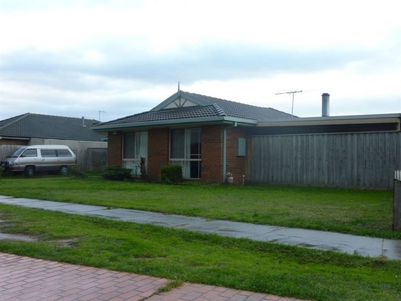 12 Bernard Court, Narre Warren South VIC 3805