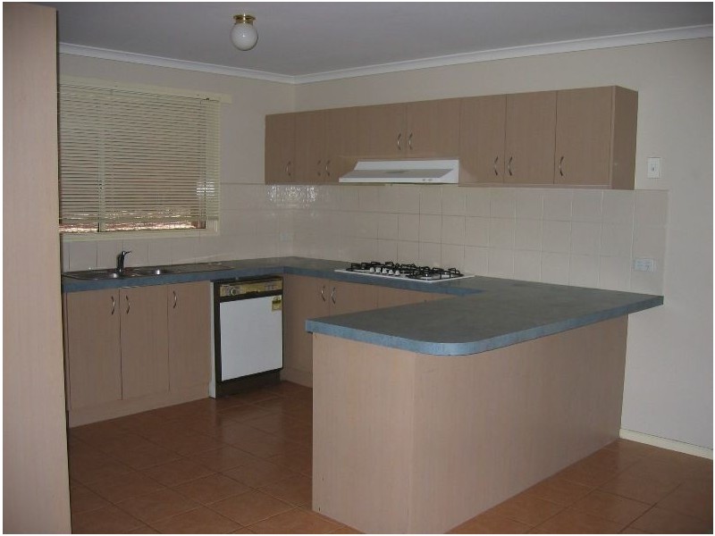 51 Trafalgar Way, Cranbourne East VIC 3977