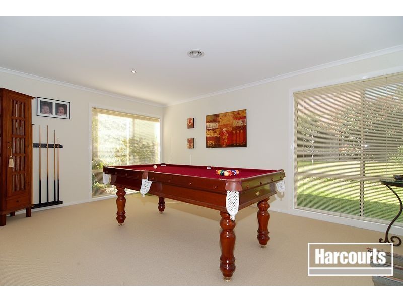 1 Sugarloaf Avenue, Lynbrook VIC 3975