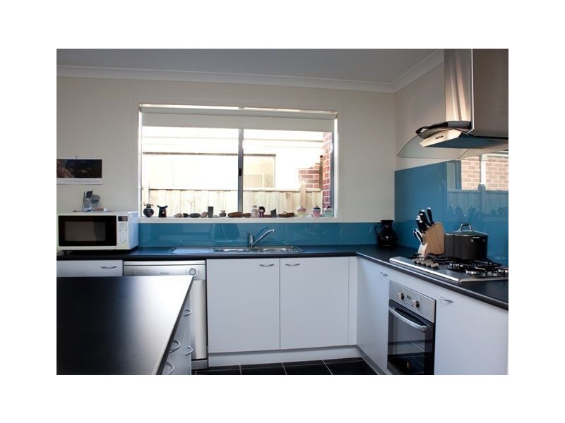 37 Gregson Grove, Lyndhurst VIC 3975