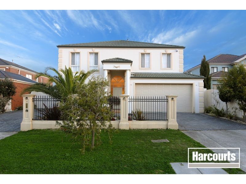 17 Arrino Crescent, Hallam VIC 3803