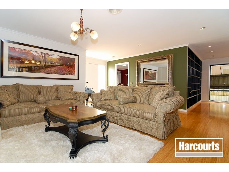 76 Kingston Avenue, Narre Warren South VIC 3805