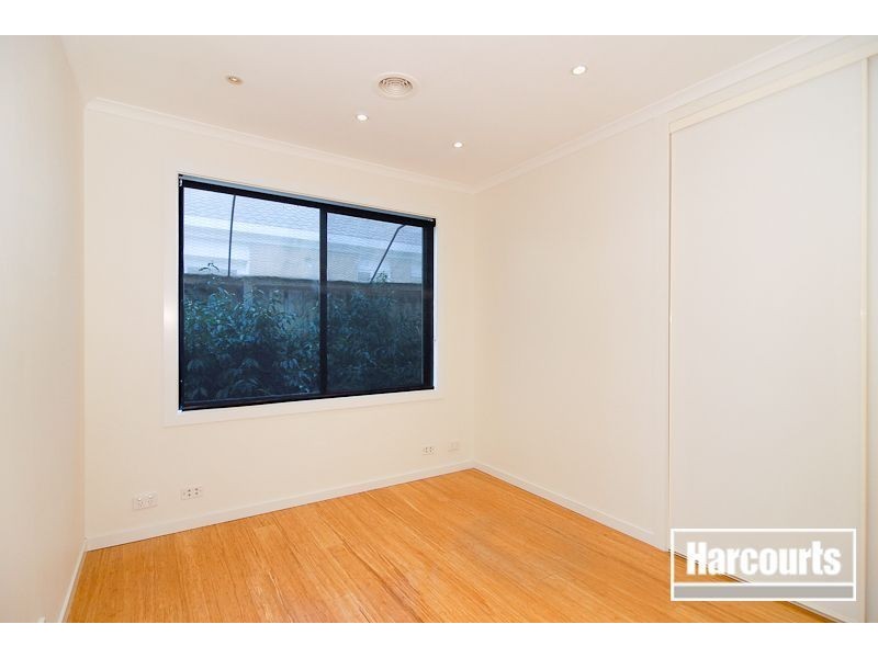 76 Kingston Avenue, Narre Warren South VIC 3805