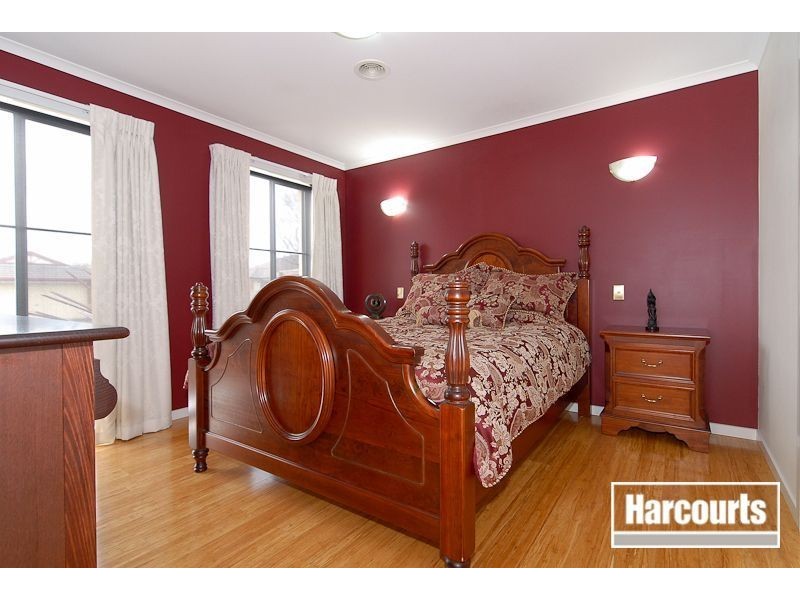 76 Kingston Avenue, Narre Warren South VIC 3805