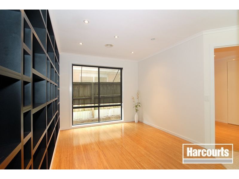 76 Kingston Avenue, Narre Warren South VIC 3805