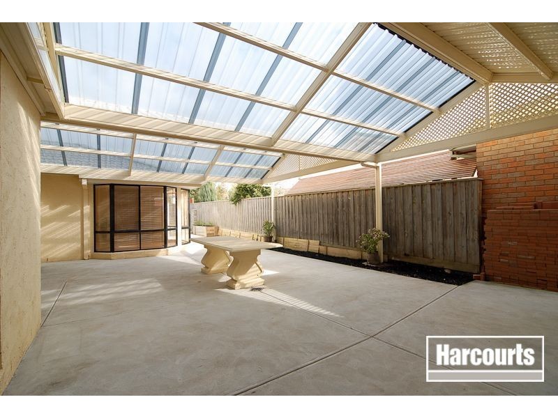 76 Kingston Avenue, Narre Warren South VIC 3805