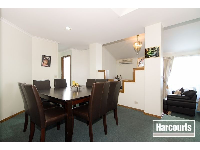 5 Hinrichsen Drive, Hallam VIC 3803