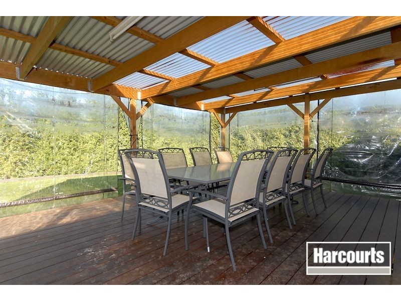 21 Violet Way, Cranbourne VIC 3977