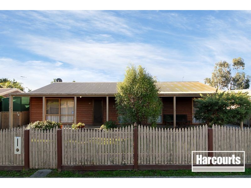 69 Willow Drive, Hampton Park VIC 3976