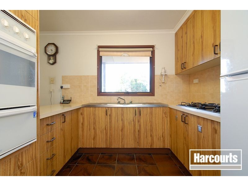 69 Willow Drive, Hampton Park VIC 3976
