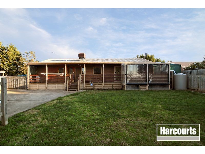69 Willow Drive, Hampton Park VIC 3976
