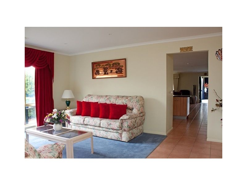 216 Ormond Road, Narre Warren South VIC 3805