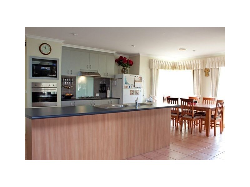 216 Ormond Road, Narre Warren South VIC 3805