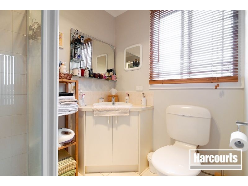 32 Manatoka Crescent, Hampton Park VIC 3976