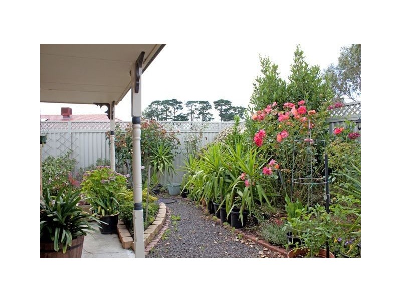 37 Hunt Club Boulevard, Cranbourne East VIC 3977