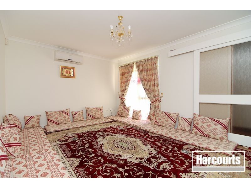 5 Heather Court, Hampton Park VIC 3976