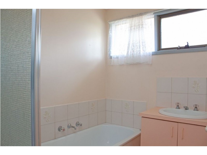 4 Tarella Street, Hampton Park VIC 3976