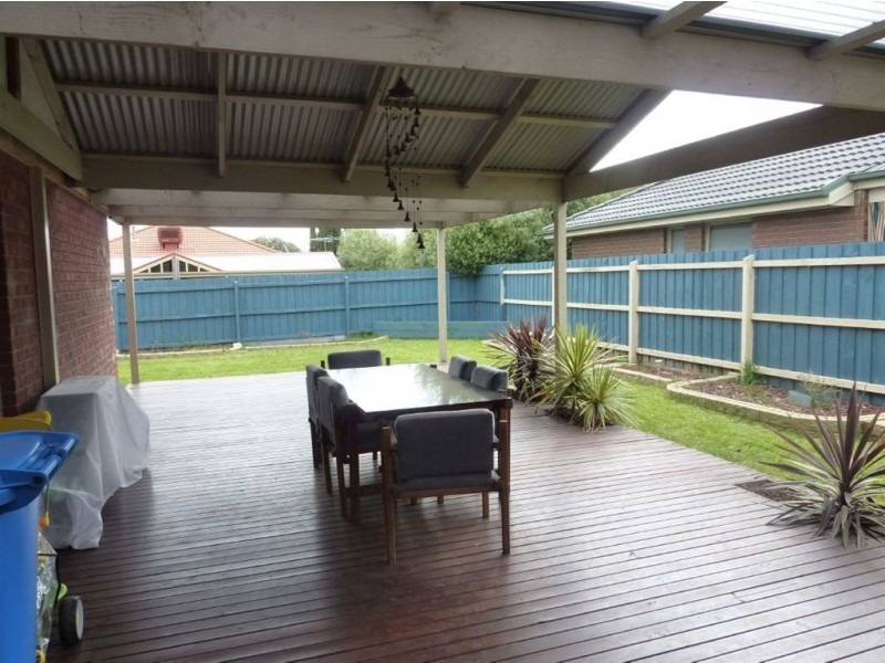 23 Franklin Parade, Lynbrook VIC 3975