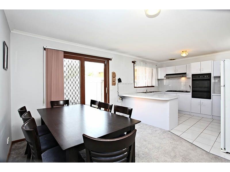 2 Dianna Court, Hampton Park VIC 3976