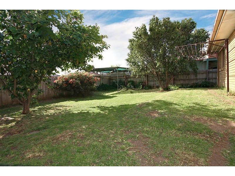 2 Dianna Court, Hampton Park VIC 3976