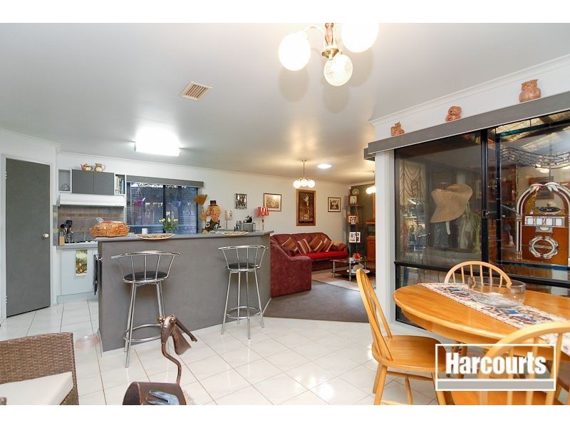 4 Edith Rise, Hampton Park VIC 3976