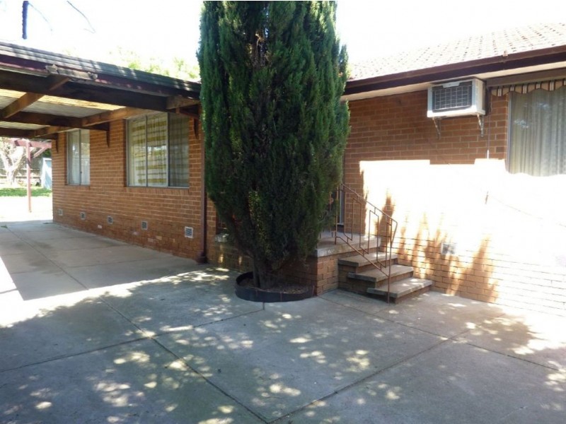 18 Mark Court, Hampton Park VIC 3976