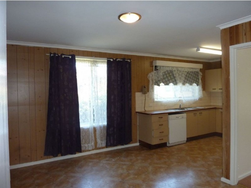 18 Mark Court, Hampton Park VIC 3976