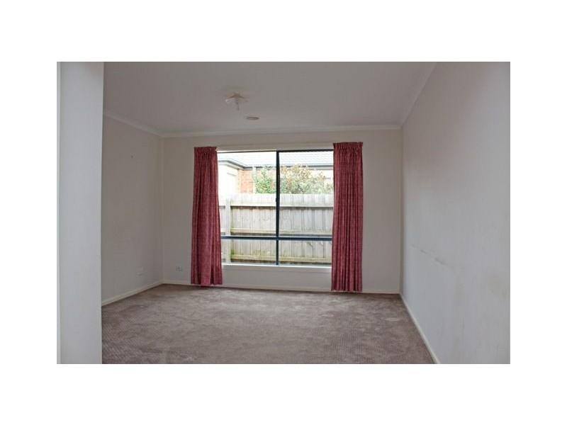 110 Langbourne Drive, Narre Warren South VIC 3805