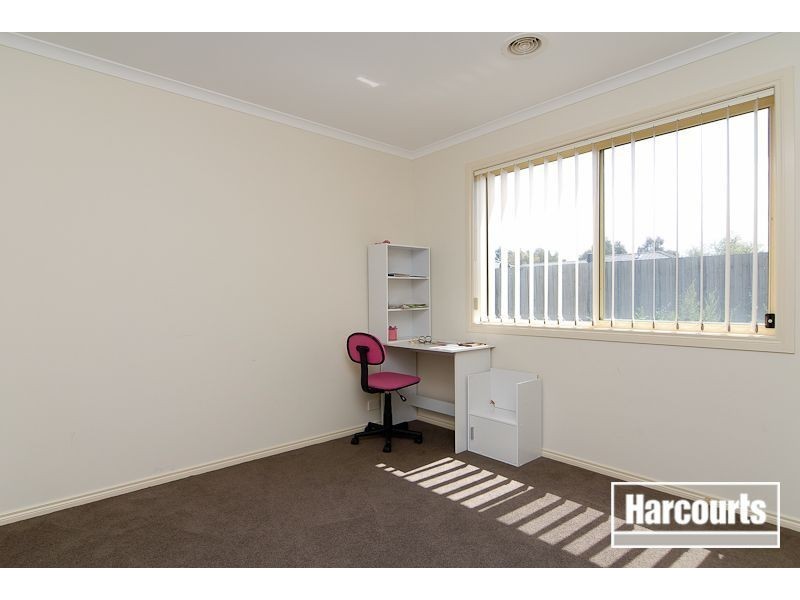 35 Astley Wynd, Lynbrook VIC 3975