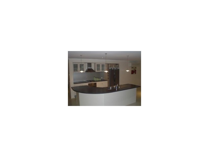 6 King Fern Close, Lyndhurst VIC 3975