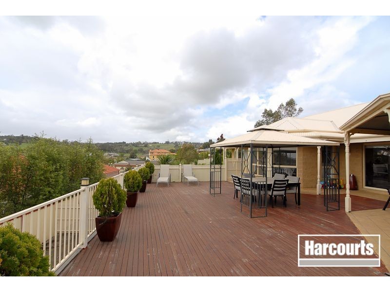 11 Tom Gearon Court, Narre Warren North VIC 3804