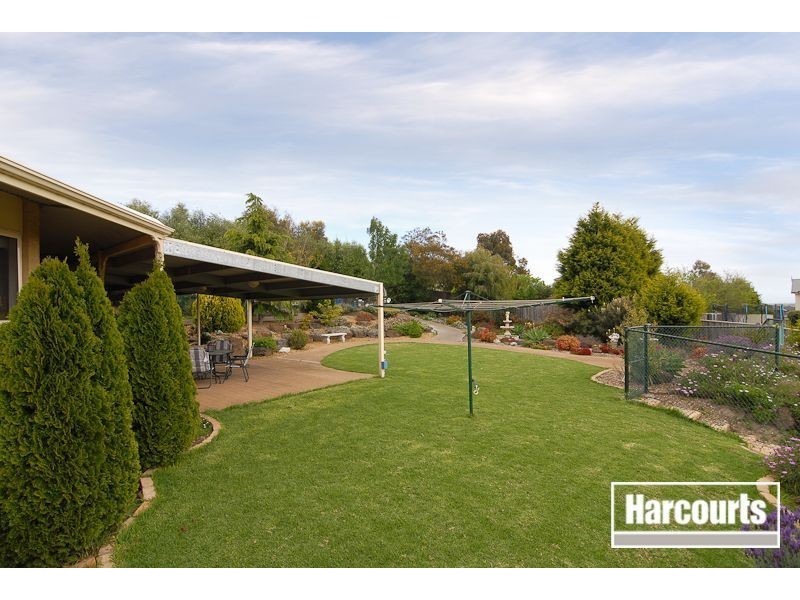 11 Tom Gearon Court, Narre Warren North VIC 3804