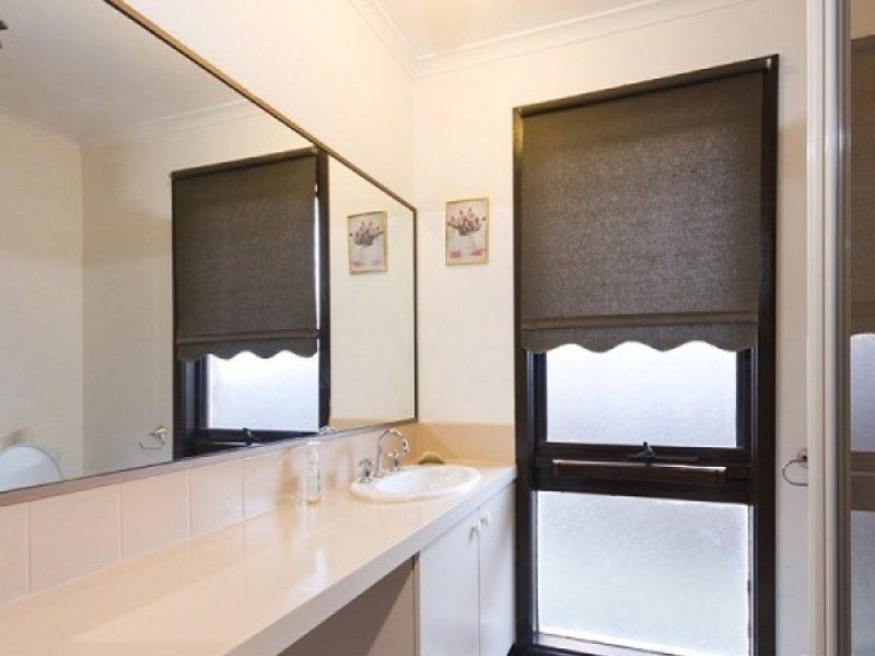 12 Tripoli Court, Hallam VIC 3803