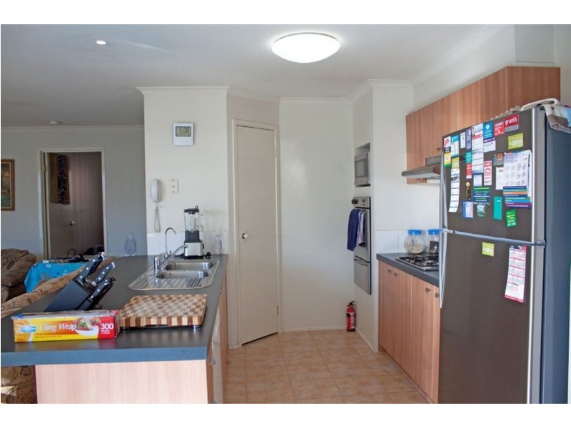 10 Eldershaw Drive, Lynbrook VIC 3975