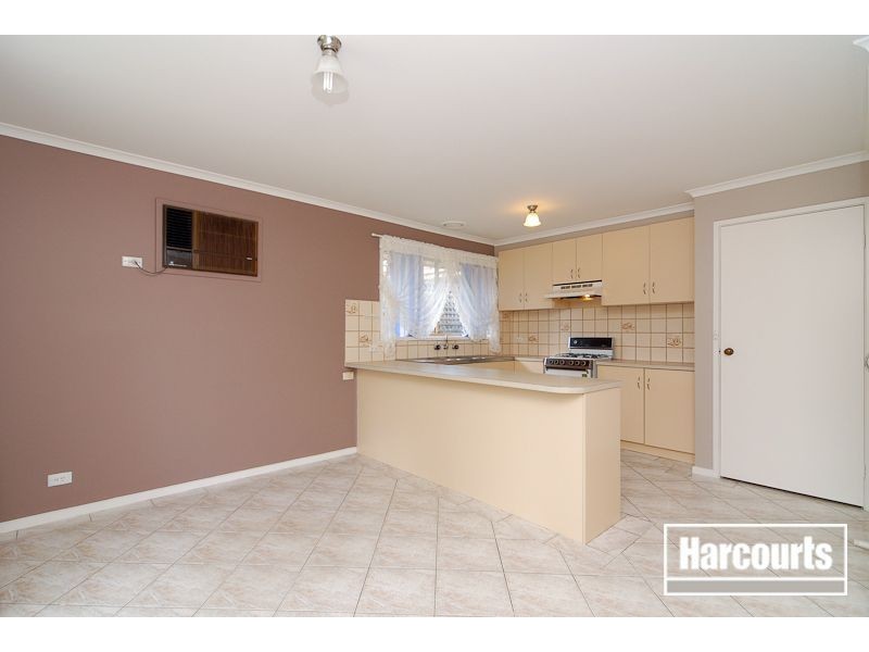 13 Ivan Crescent, Hampton Park VIC 3976