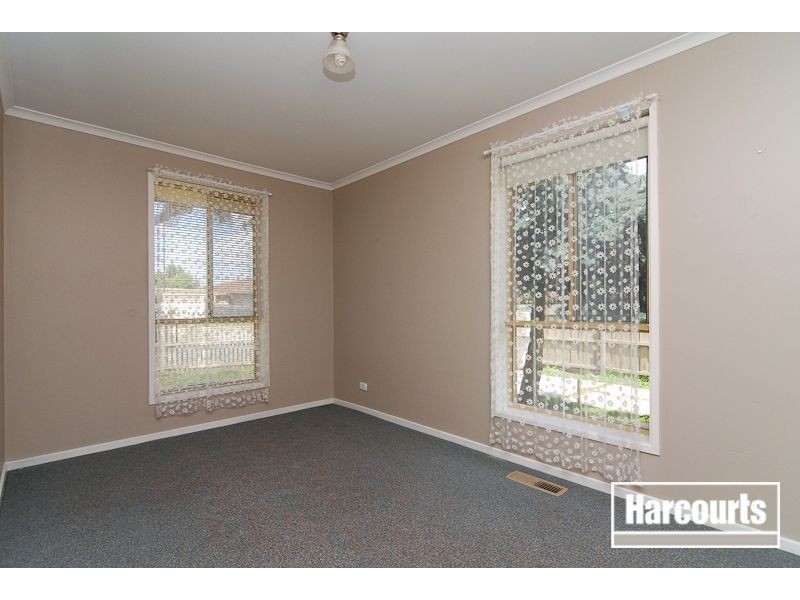 13 Ivan Crescent, Hampton Park VIC 3976