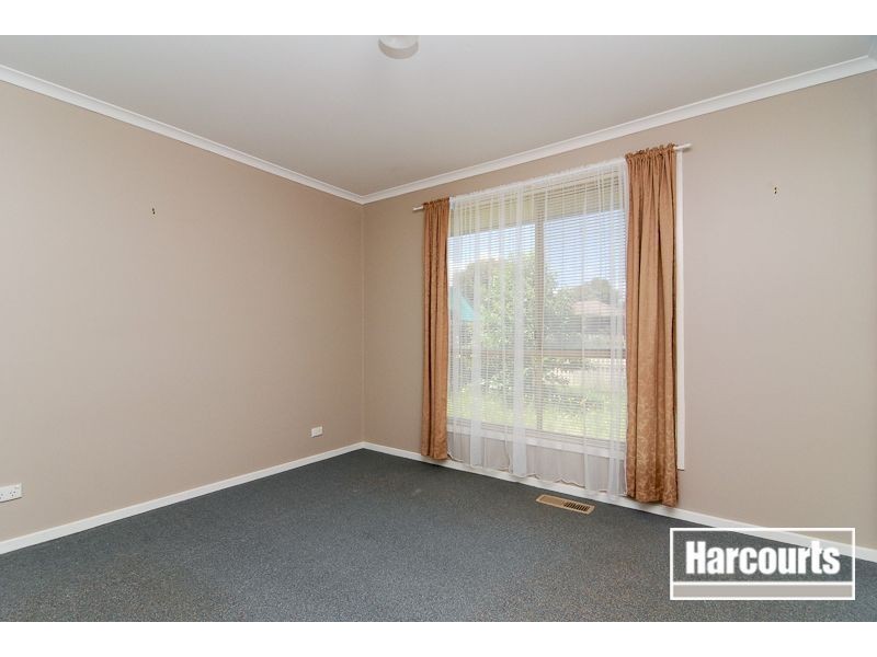 13 Ivan Crescent, Hampton Park VIC 3976