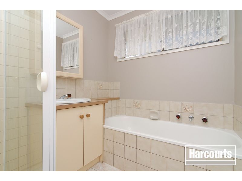 13 Ivan Crescent, Hampton Park VIC 3976